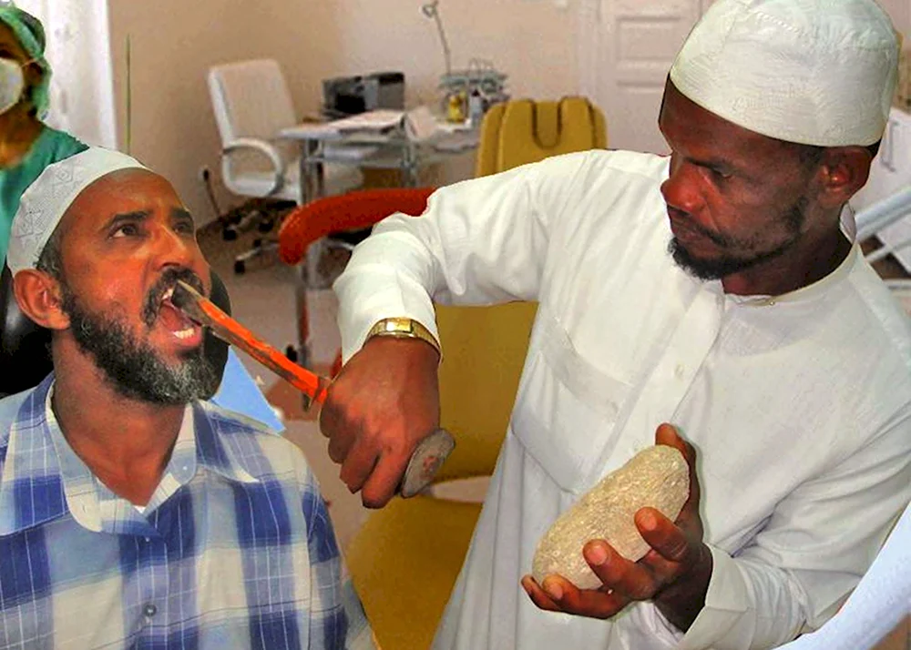 Араб стоматолог