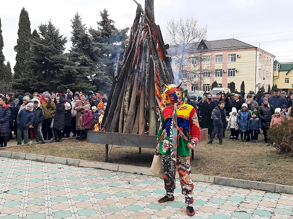 Праздник весны Яран Сувар