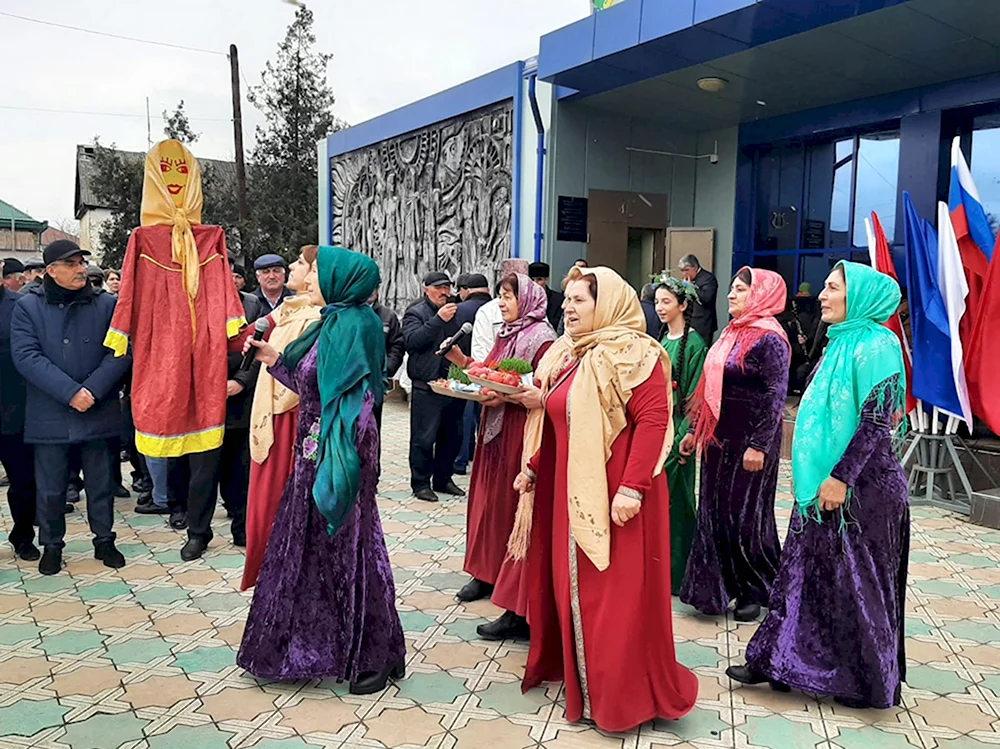 Сайт Сулейман Стальского района Яран Сувар