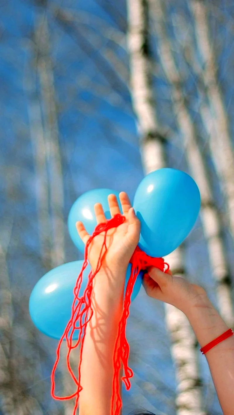 Воздушные шары в руке