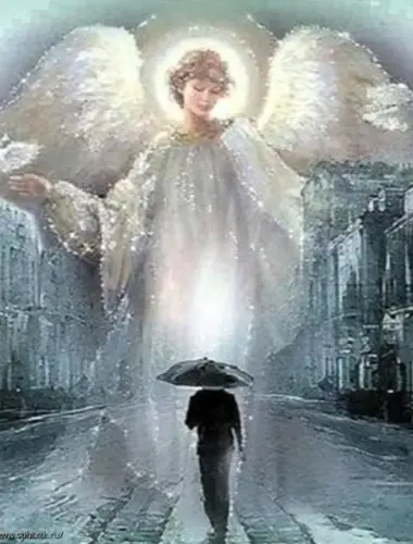 Ангел охраняет человека