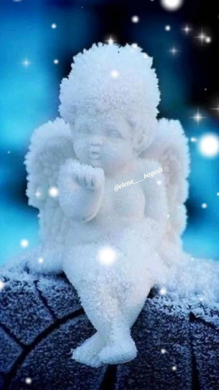 Ангелочек на снегу