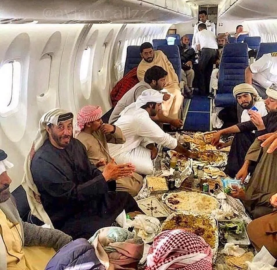 Арабы в самолете