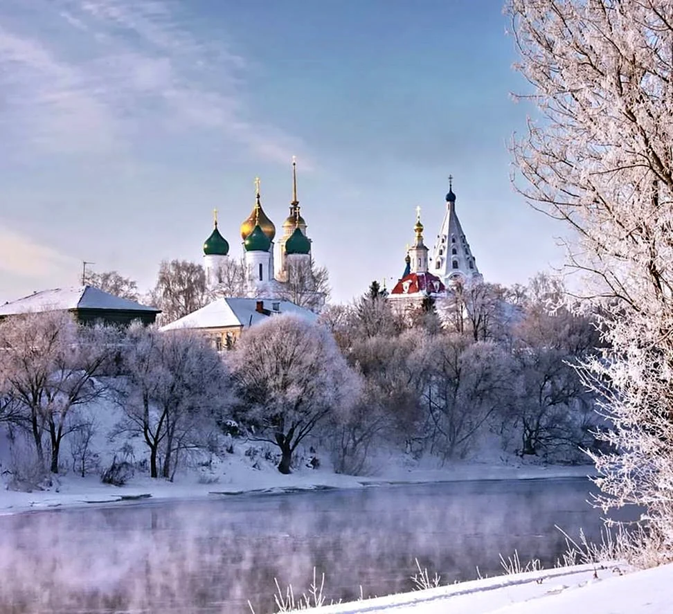 Доброе зимнее утро с храмом