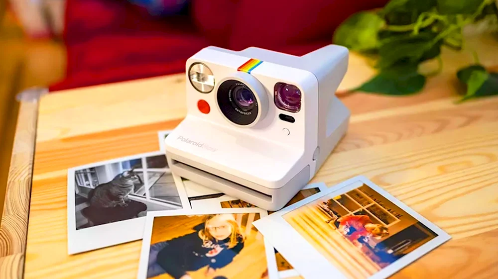 Фотоаппарат моментальной печати Polaroid Now