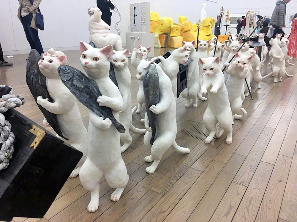 Инсталляция кошки