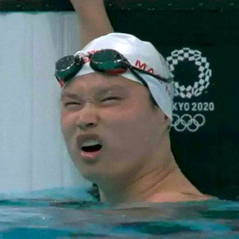 Китайская пловчиха на Олимпиаде Мем