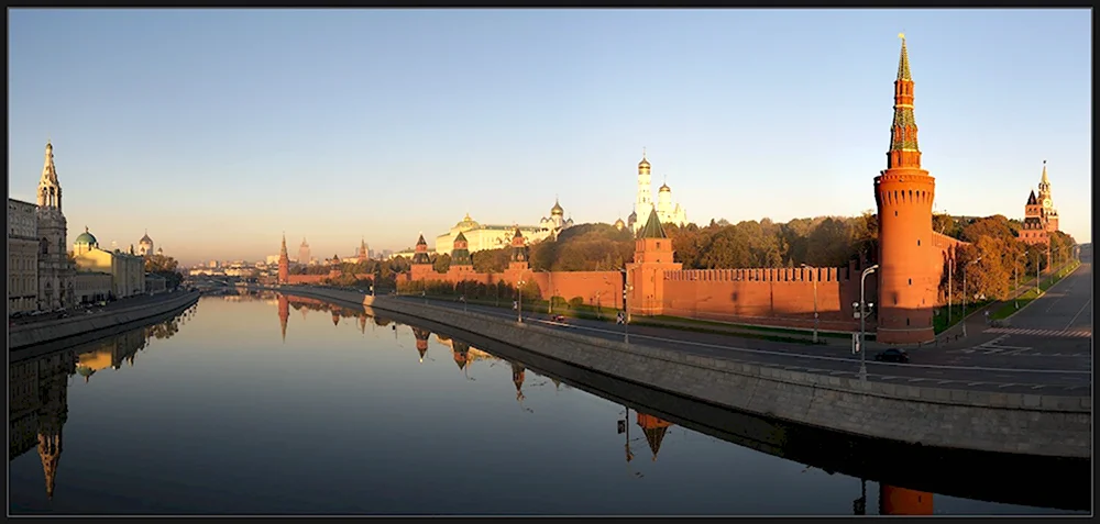 Москва-река Кремль рассвет