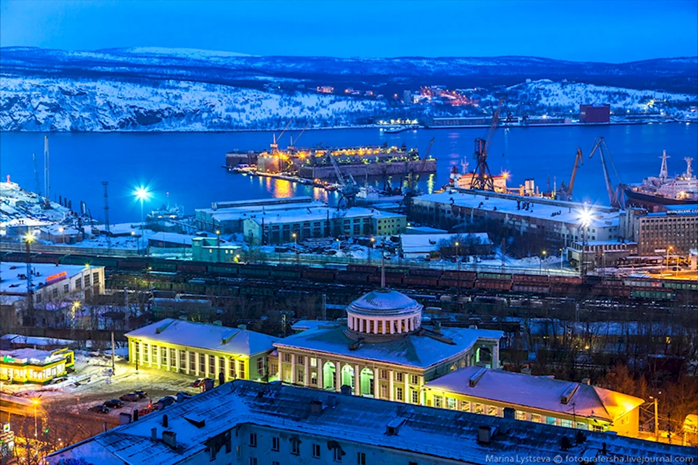 Мурманск. Мурманск виды города. Мурманск центр города. Мурманск столица Заполярья.