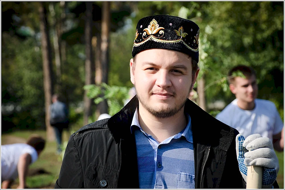 Мужчина в тюбетейке