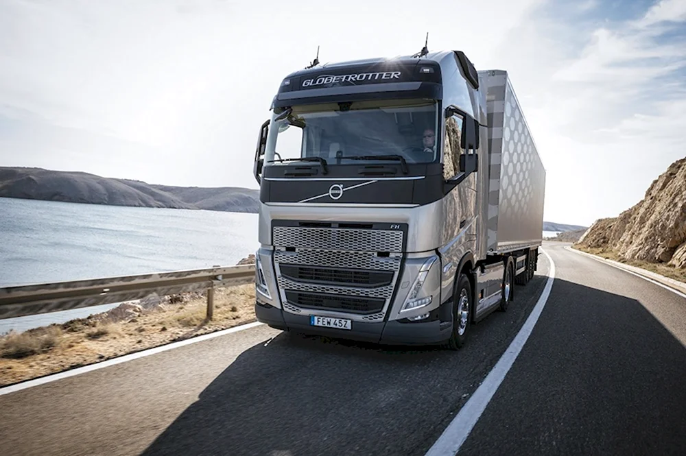 Новый тягач Volvo fh16 2020