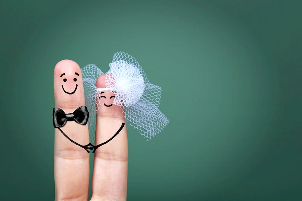 Пальчики жених и невеста
