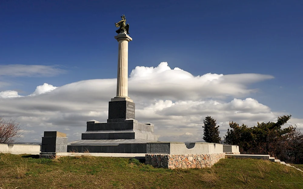 Памятник героям Крымской войны в Севастополе
