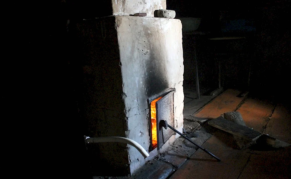 Печь отравились угарным газом
