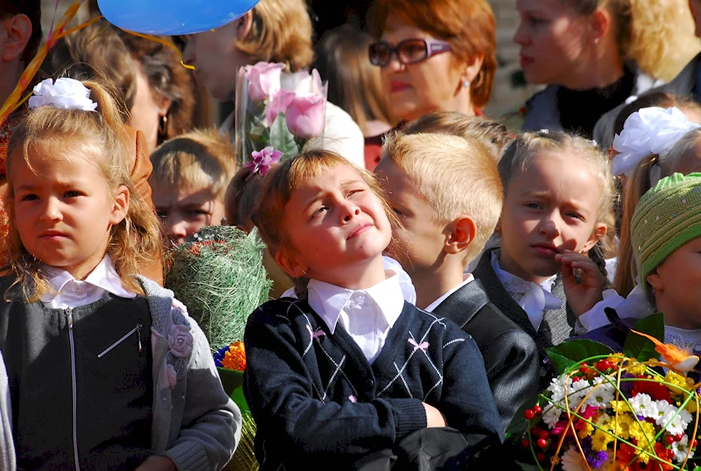 Первоклашки на линейке