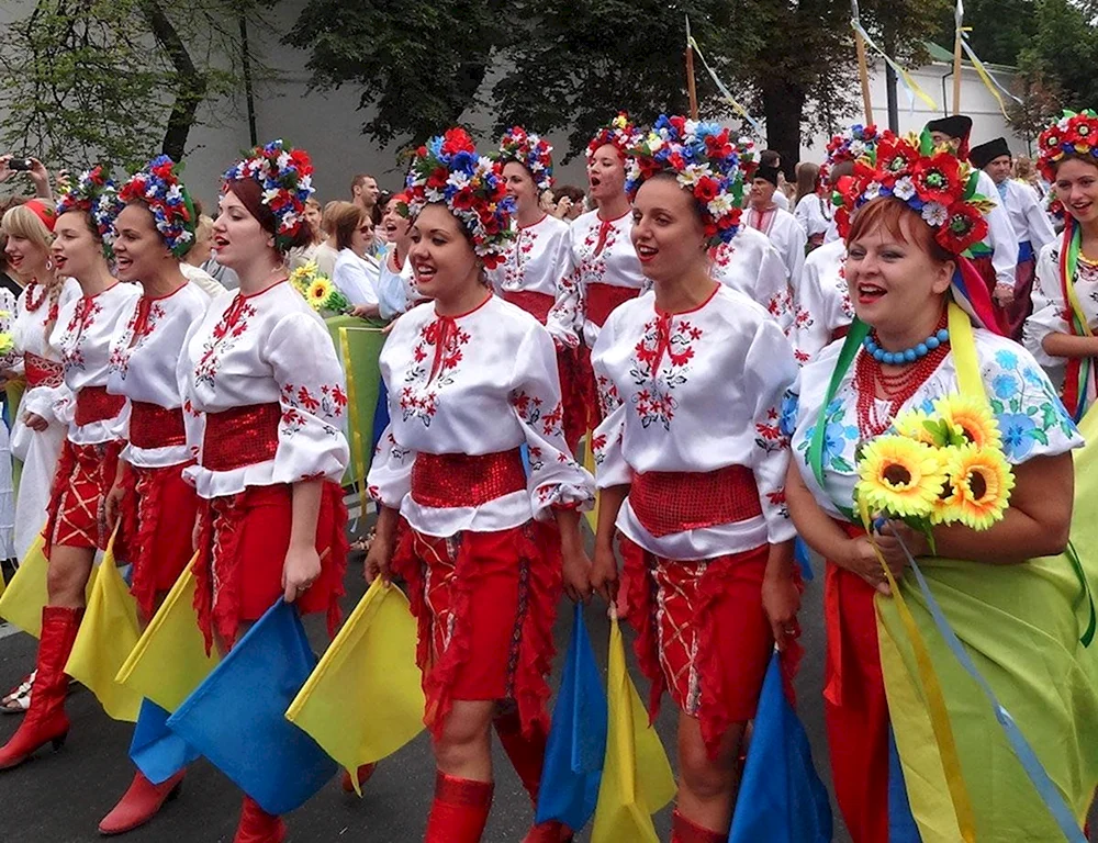 Праздник вышиванки в Украине