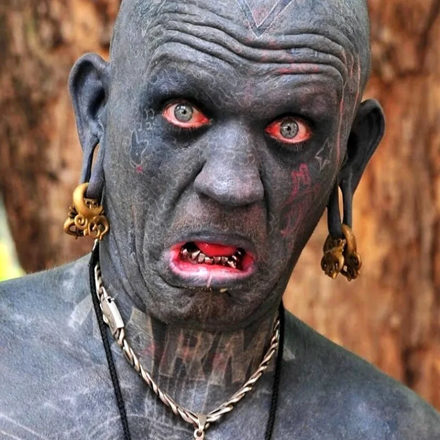 Самый татуированный человек в мире лаки Даймонд Рич