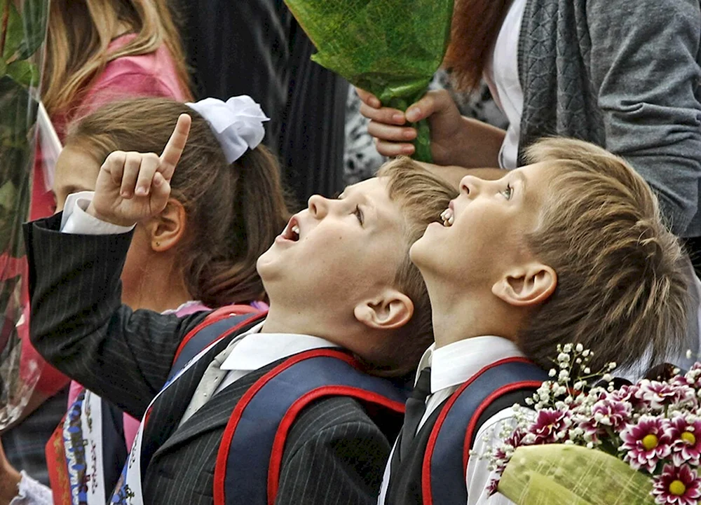 Смешные дети в школе