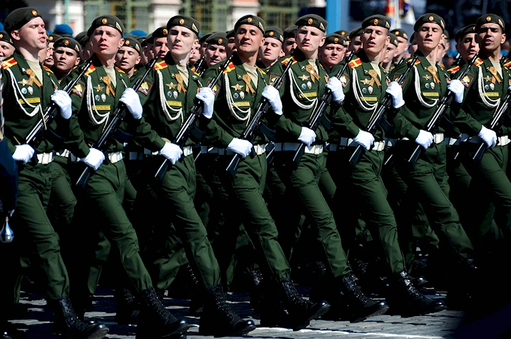 Солдаты на параде