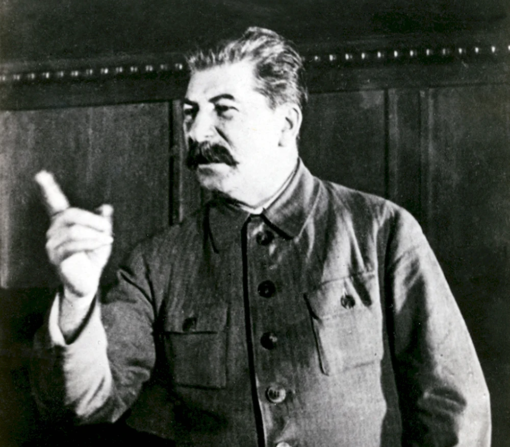 Сталин Иосиф Виссарионович расстрелять