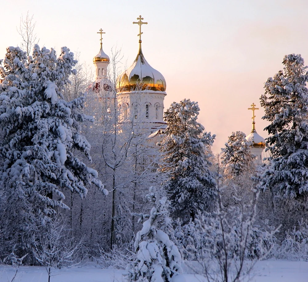 Церковь зимой