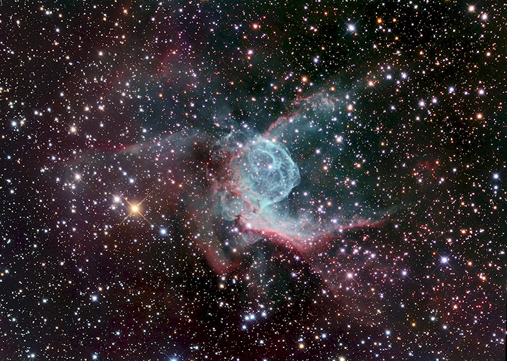 Туманность NGC 2359