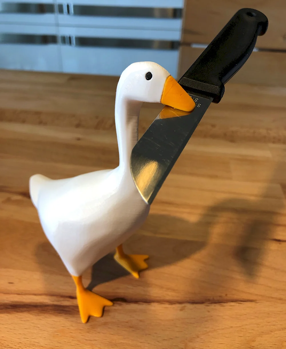 Untitled Goose game Гусь