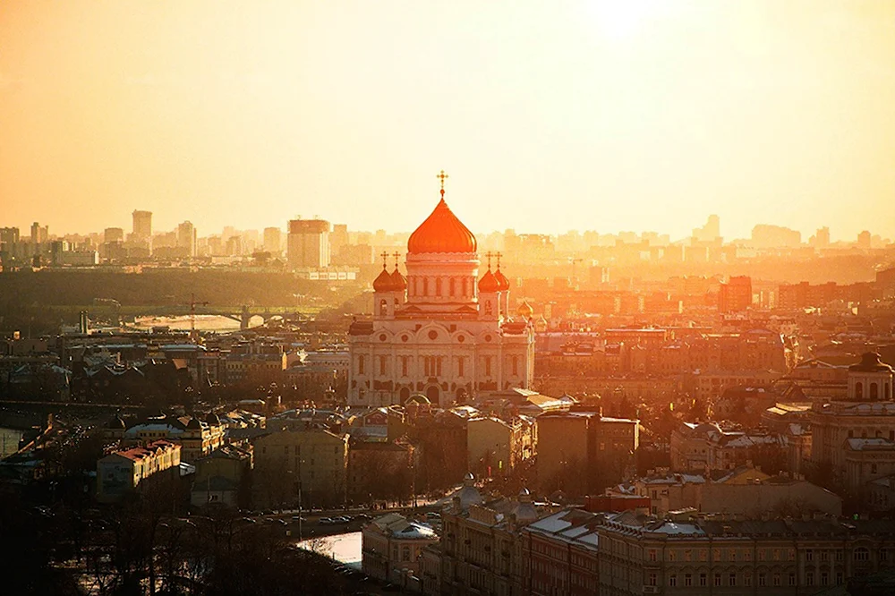 Утро в Москве