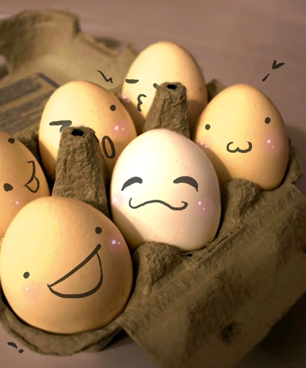 Забавные рожицы на яйцах