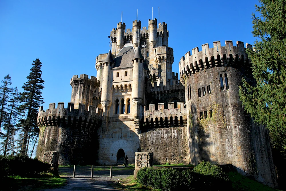 Замок Бутрон Испания