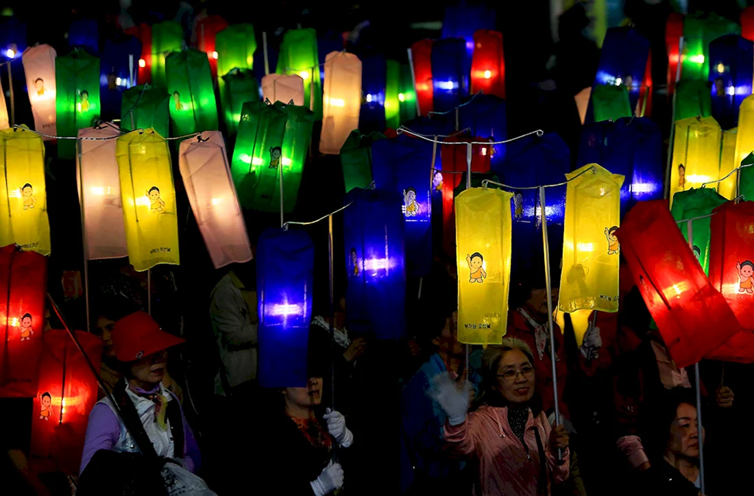 День рождения Будды фестиваль в Корее
