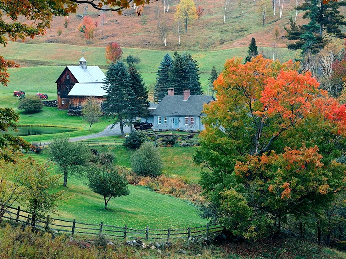 Peaceful village. Вудсток штат Вермонт. Штат Вермонт природа. Вермонт осенью городок. Вермонт река домики.