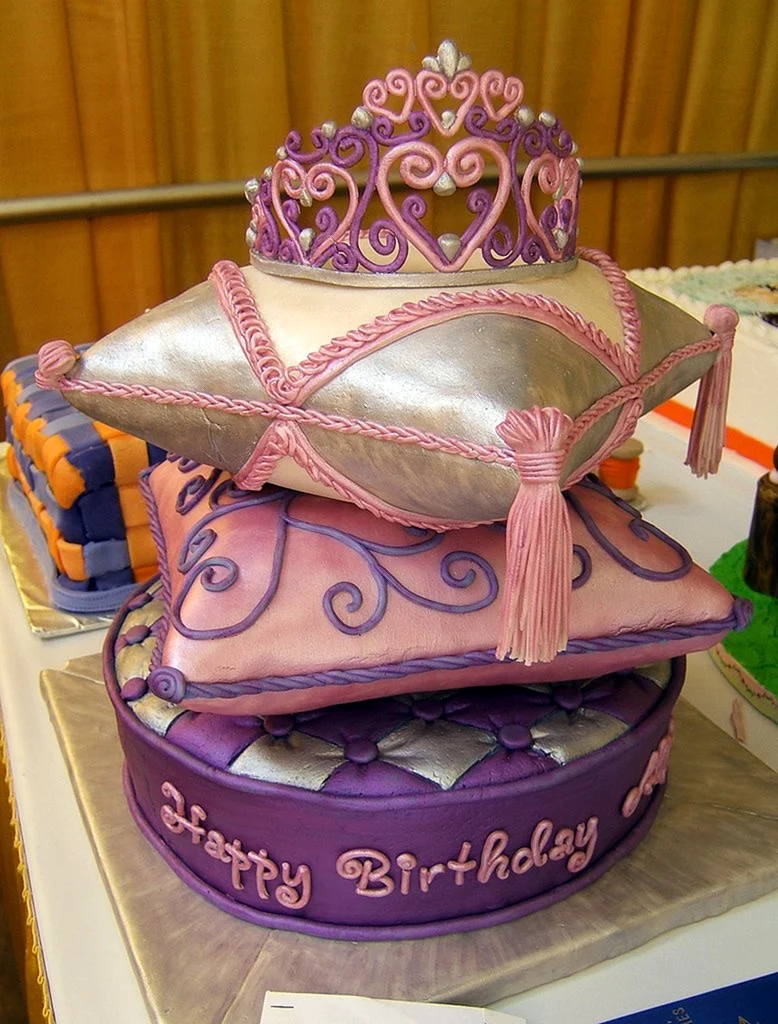 Необычный торт для женщины