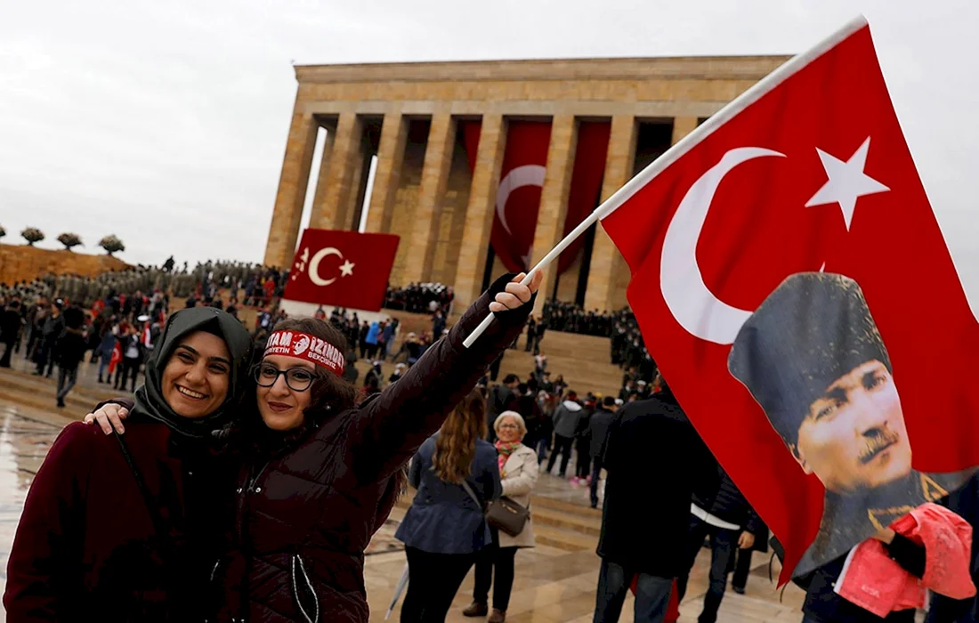 Праздник Ататюрка в Турции