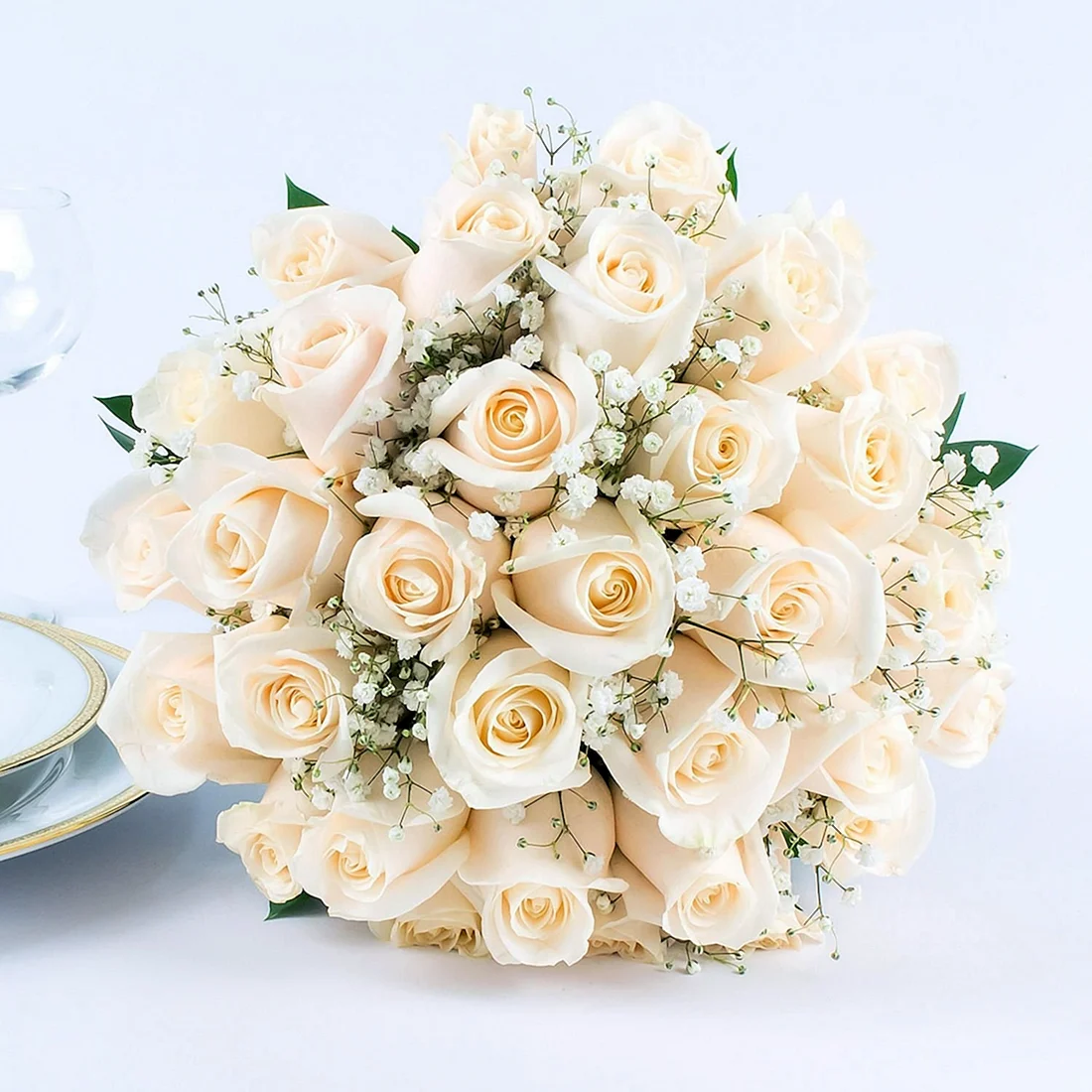 Свадебные цветы розы белые