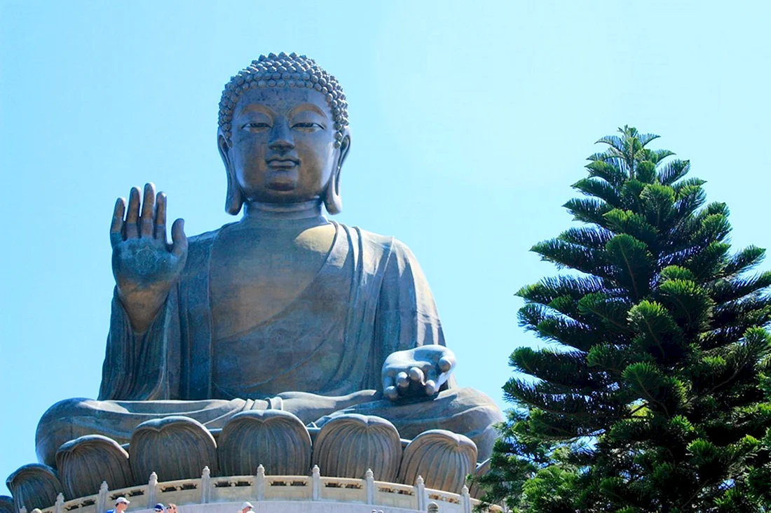 Весак статуя Будды